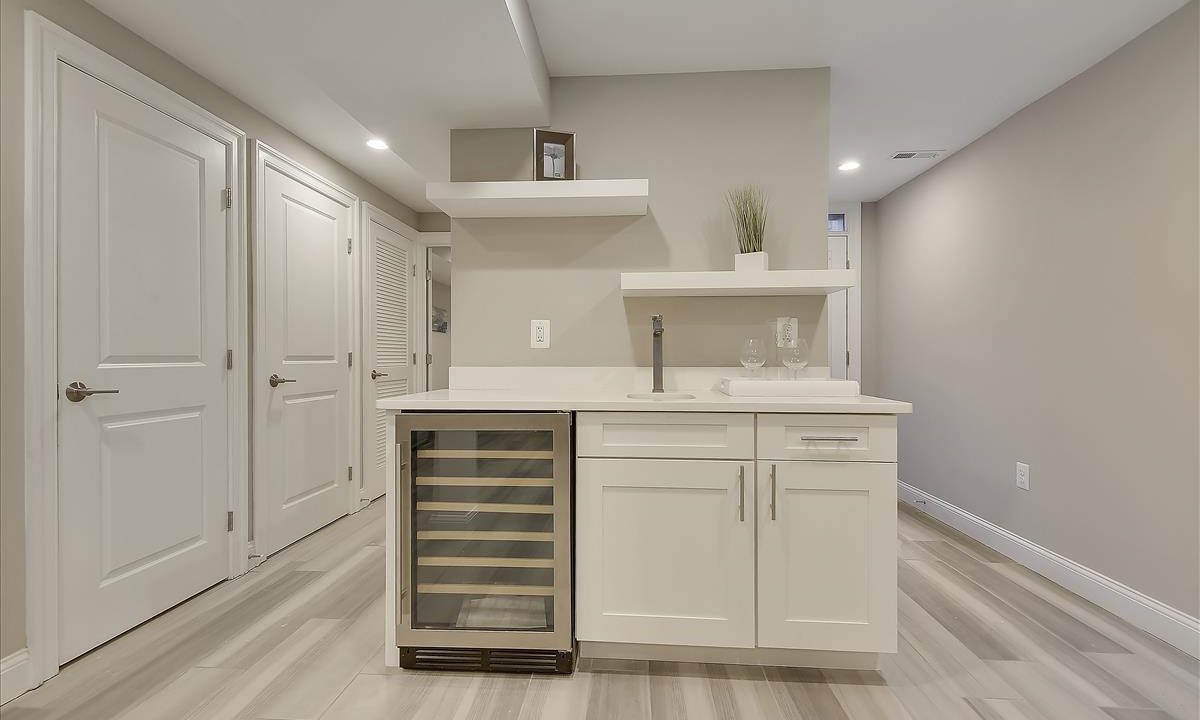1334 Wallach Lower Level-Wet Bar-_DSC8676