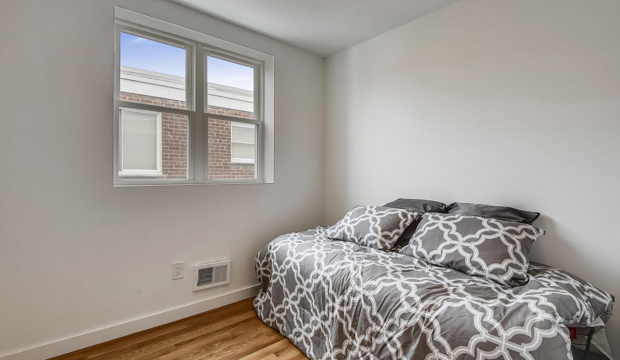 1247 Faraday Pl, NEUpper Level-Bedroom-_DSC7943