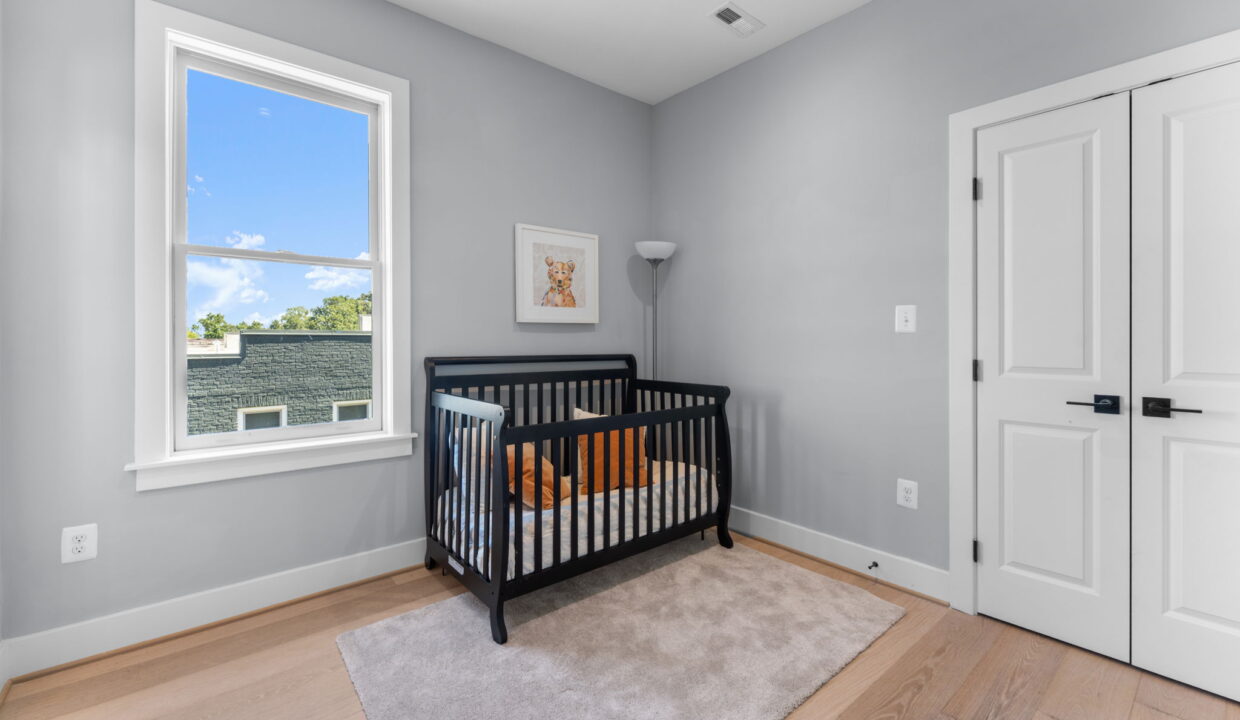 large-01990133-01ce-70a0-bdee-0c536afd7be7